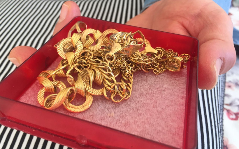 Adana'da akrabasını 'gulu gulu' diye soydu! Kocasının altınlarını sevgilisine verince... - Resim: 4