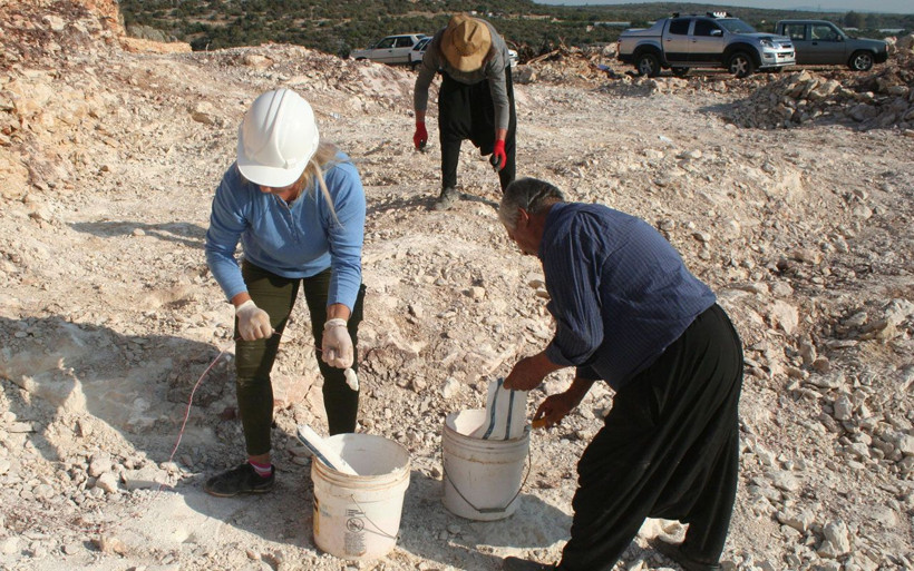 Mersin'de ev kadınlığından babası sayesinde başladı dinamit patlatıyor! - Resim: 3