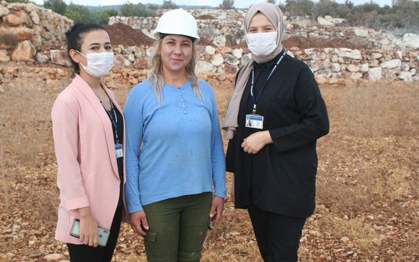 Mersin'de ev kadınlığından babası sayesinde başladı dinamit patlatıyor! - Resim: 4