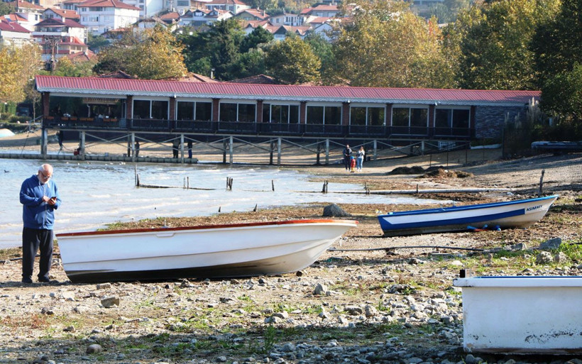 Sakarya ve Kocaeli'nin su ihtiyacını karşılıyordu Sapanca Gölü'nde kuraklık tehlikesi! - Resim: 4