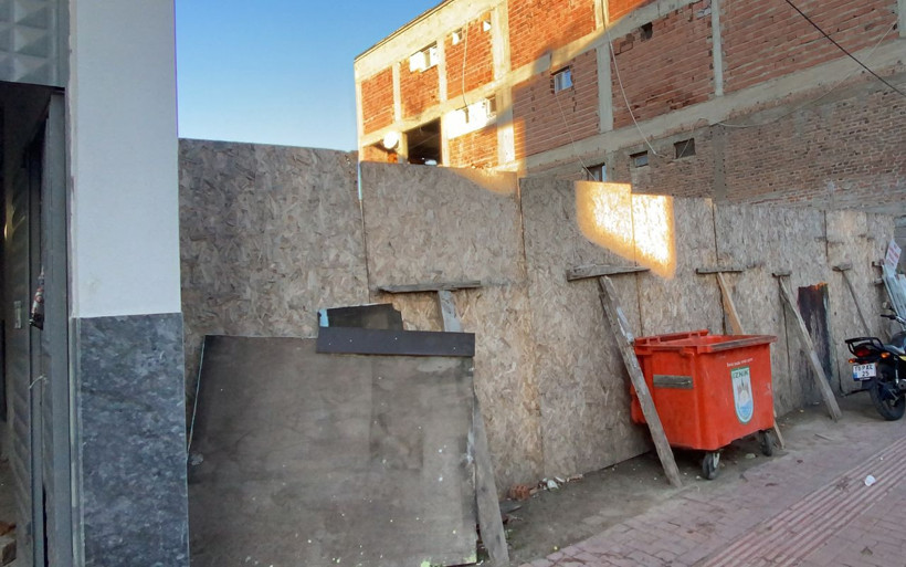 Bursa'da bina yapılacak arsadan çıkanlar şaşırttı! Tarihi küp ve kalıntılar bulundu - Resim: 1