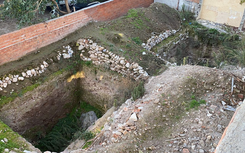 Bursa'da bina yapılacak arsadan çıkanlar şaşırttı! Tarihi küp ve kalıntılar bulundu - Resim: 2