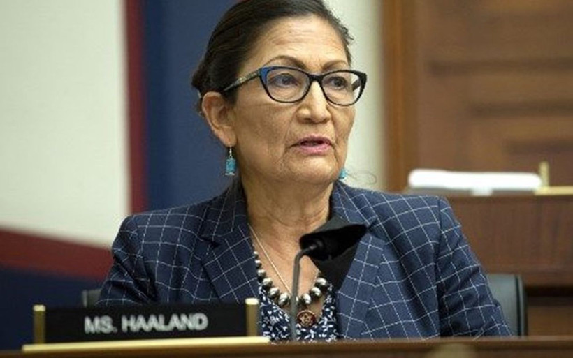 ABD'de bir ilk olacak! Joe Biden'ın İçişleri Bakanlığı'na getireceği isim Deb Haaland - Resim: 3