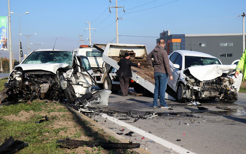 Sakarya'da öğretmen aşırı hız kurbanı: Radara takıldıktan sonra yaptığı kazada öldü - Resim: 4