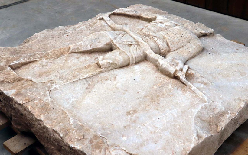 Çanakkale'de ele geçirilmişti 2 bin yıllık gladyatör rölyefinin sırrı çözüldü - Resim: 2