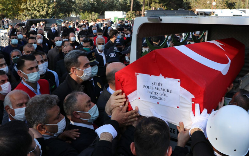 Kahramanmaraş şehidine son görev çocukları tabutunu öperek uğurladı - Resim: 3