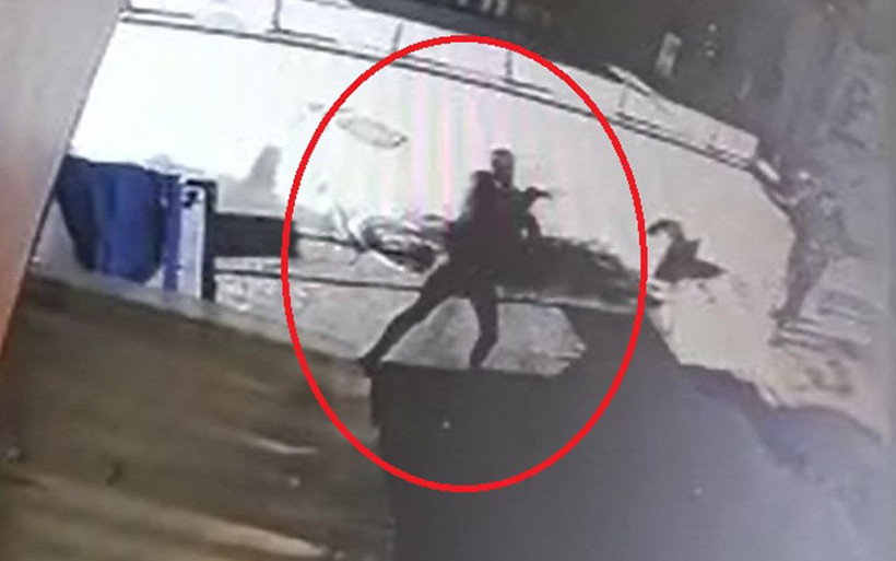 Yalova'da güpegündüz silahlı çatışma! Silahlı saldırganlara mermiyle karşılık verdiler - Resim: 2