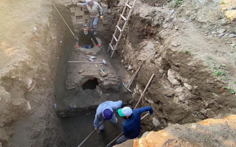 Kazıda ortaya çıktı üzerini örttüler İznik'te inşaat işçileri şaşkına döndü - Resim: 4