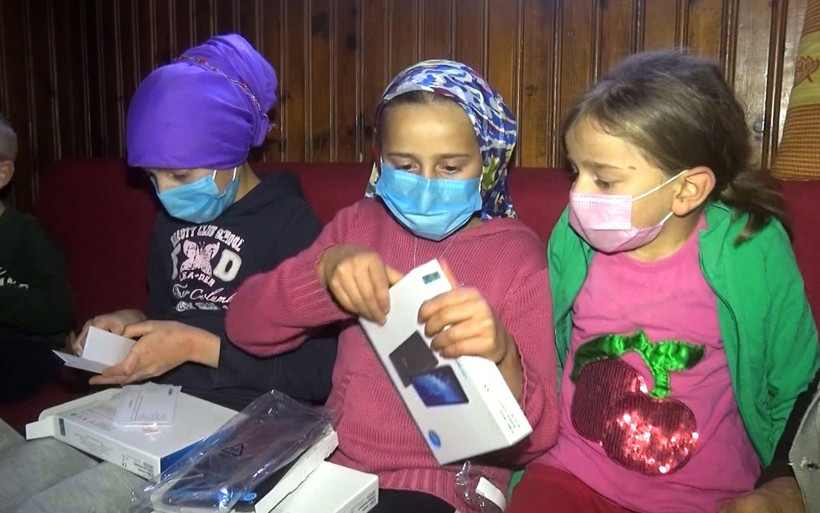 7 kardeşin okuma azmi Türkiye'de takdir topladı! Trabzon'a destek yağıyor - Resim: 4