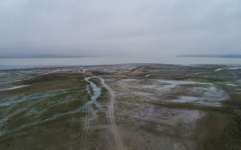 İstanbul yağışlarda 1 günlük su kazandı! Büyükçekmece Gölü'nde artık drift yapılıyor - Resim: 3