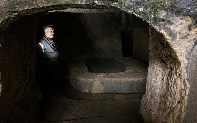 Mersin'de 30 yıldır mağarada yaşıyor eski bakan bile görmeye geldi! - Resim: 3