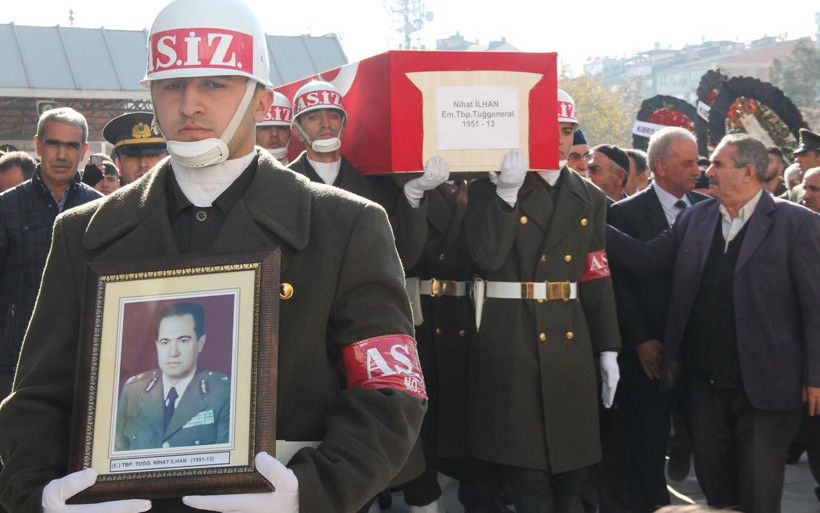 Bilim Kurulu Üyesi Necmi İlhan bakın kimin oğlu çıktı! Kardeşlerini Rumlar küvette katletmiş - Resim: 4