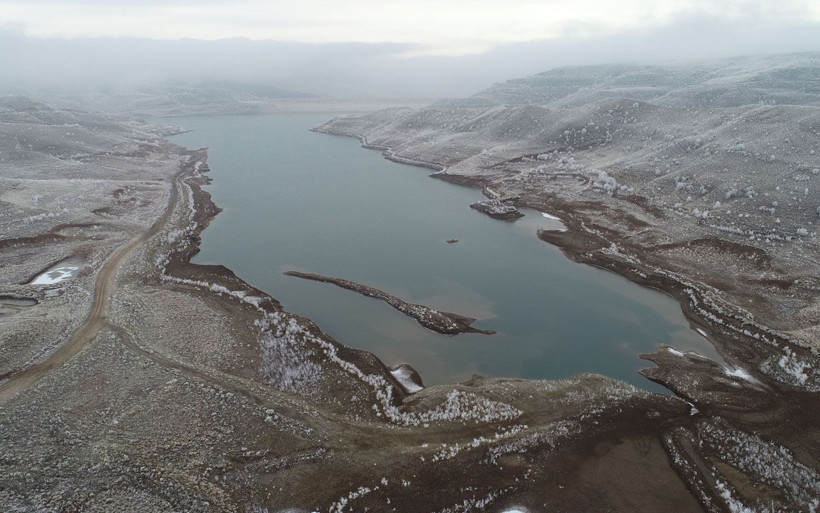 Sivas'ta suların çekildiği her yer kemiklerle dolu! Evler ve mezarlar ortaya çıktı - Resim: 1