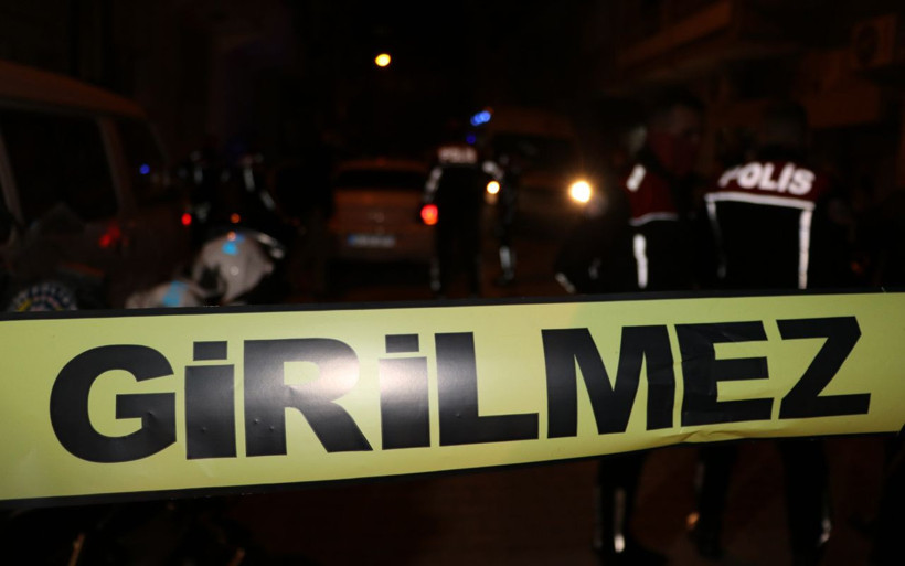 Adana'da kanlı pusu: Husumetli olduğu kişiler tarafından eşinin yanında öldürüldü - Resim: 1