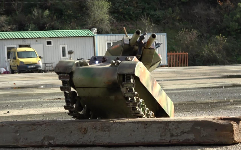 Trabzonlu usta hurda parçalarıyla tank üretti! Ateşleme sistemi bile kurmuş - Resim: 4