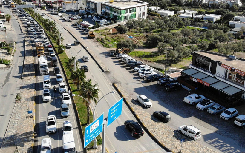 Bodrum'a yılbaşı akını! Şehrin girişleri tıkandı nüfus 170 binden 900 bine fırladı - Resim: 4