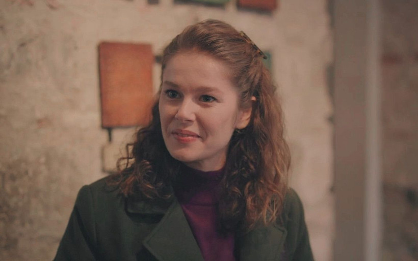 TV8 Kırmızı Oda'nın Boncuk'u Burcu Biricik'ten bomba estetik itirafı - Resim: 1