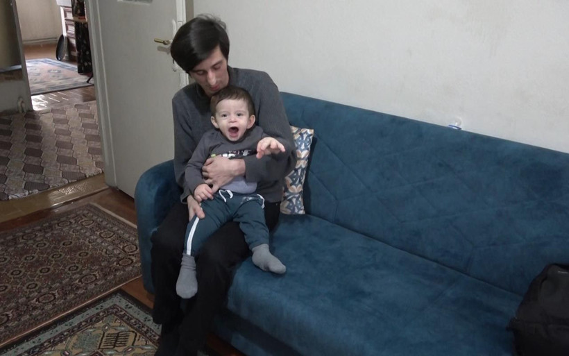 Bursa'da bir buçuk yaşındaki Mustafa'nın dev gibi eli 10 yaşında! Eli durmadan büyüyor - Resim: 4