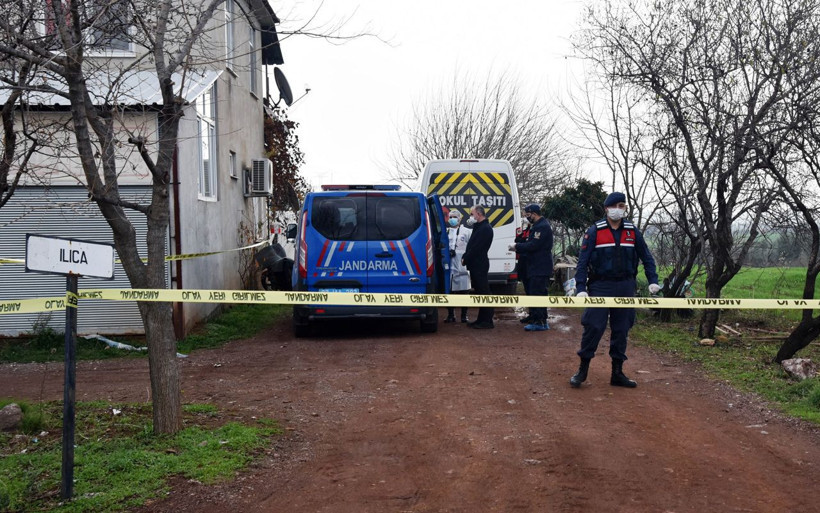 Antalya'da kelepçe takıp soydu dayak attı! İşkence gören Melek İpek kocasını öldürdü - Resim: 4
