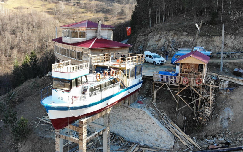 Karadenizli bunu da yaptı! Trabzon'un yaylasına gemi dikti servet harcamış - Resim: 4