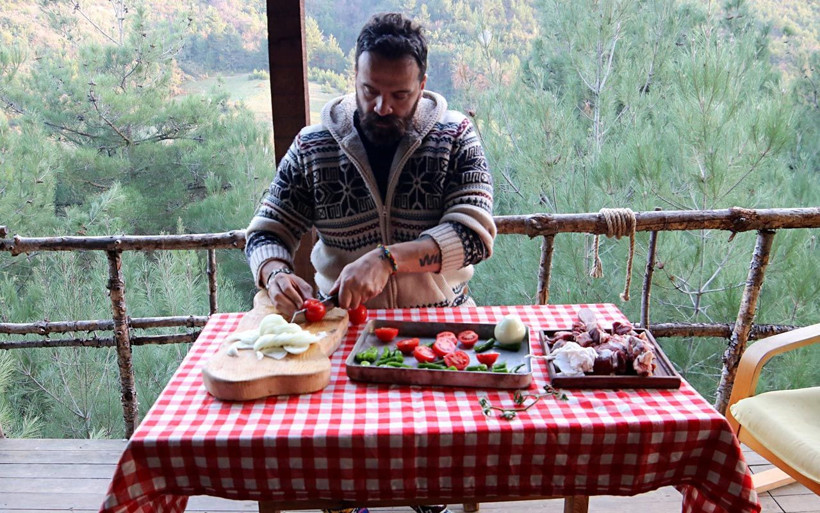 Samsun'da öğretmen koronavirüste doğaya yerleşti! Doğa yaşamını görenler imreniyor - Resim: 3