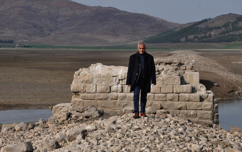 Gaziantep'e Abdülhamit yaptırmıştı! Sular çekilince 27 yıl sonra ilk kez kendini gösterdi - Resim: 2