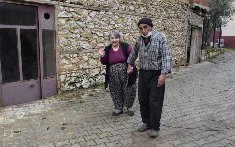 Burdur'da masal gibi aşk hikayesi! Engelli karı-kocanın buzdolabından çıkanlara bakın - Resim: 4