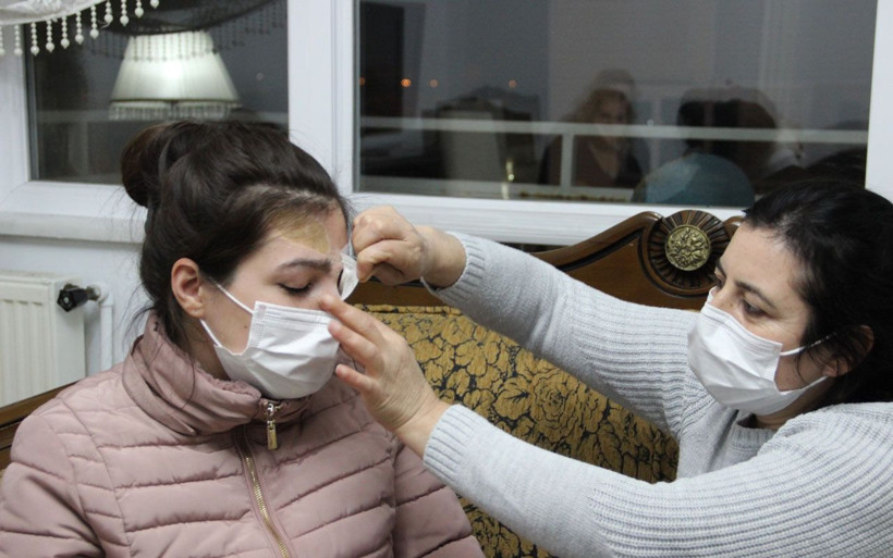 Manisa'da göz kapağı koptu! Genç kızın en büyük hayali aynalarla barışmak - Resim: 2