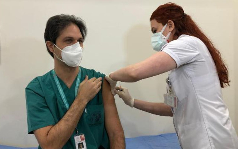 Türkiye'de aşılama başladı! Bilim Kurulu Üyesi Hasan Tezer 11 soruda aşı sürecinde neler olacağını anlattı - Resim: 4