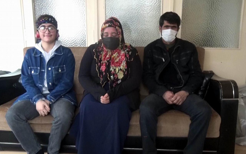 Küpe taktı kulaklarında keloid oluştu! Erzincan'da Yağmur'un kulakları sürekli kanıyor - Resim: 3