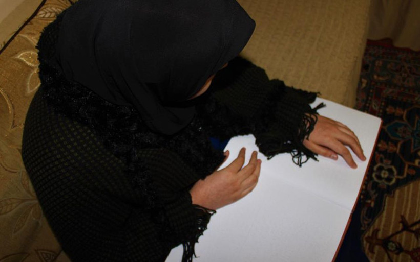 Kocaeli'de görme engelli Nuseybe'nin Kur’an sevdası engel tanımadı - Resim: 1