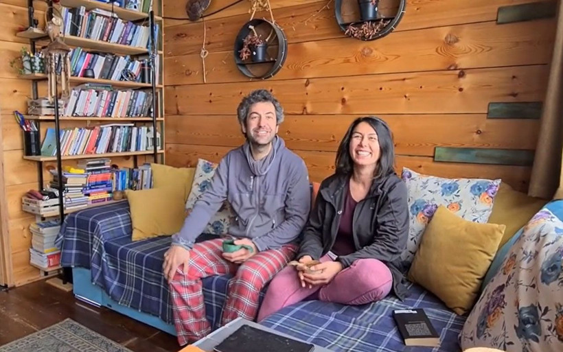 Bursa'da şehir hayatından sıkılan çift ormanda tek odalı barakada yaşamaya başladı - Resim: 4