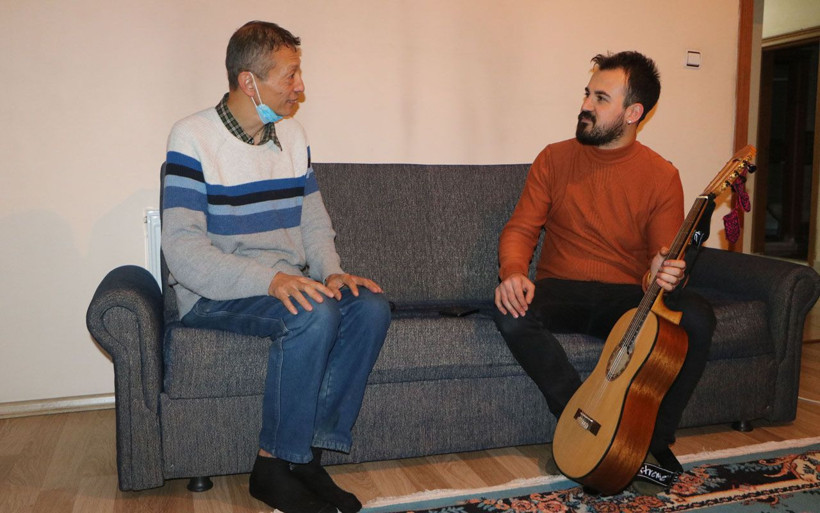 Çinli emekli pilot ülkesine gidemedi Hakkari'de kaldı Yüksekovalılar misafir ediyor - Resim: 1