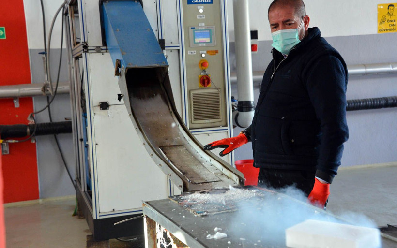 Türk mucit Uğur Şahin'le anlaştı! Alman aşısı Kahramanmaraşlı sayesinde taşınıyor - Resim: 1