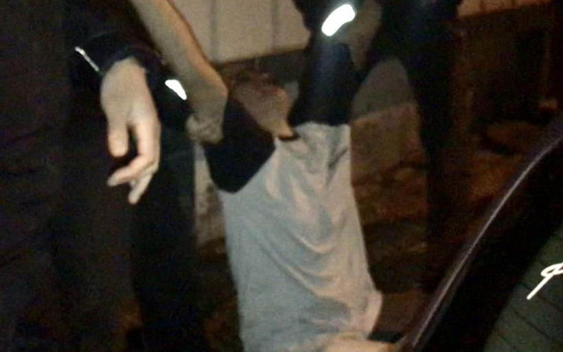 Bursa'da genç kadın zor anlar yaşattı! Kimlik vermek istemedi yerlere yattı - Resim: 3