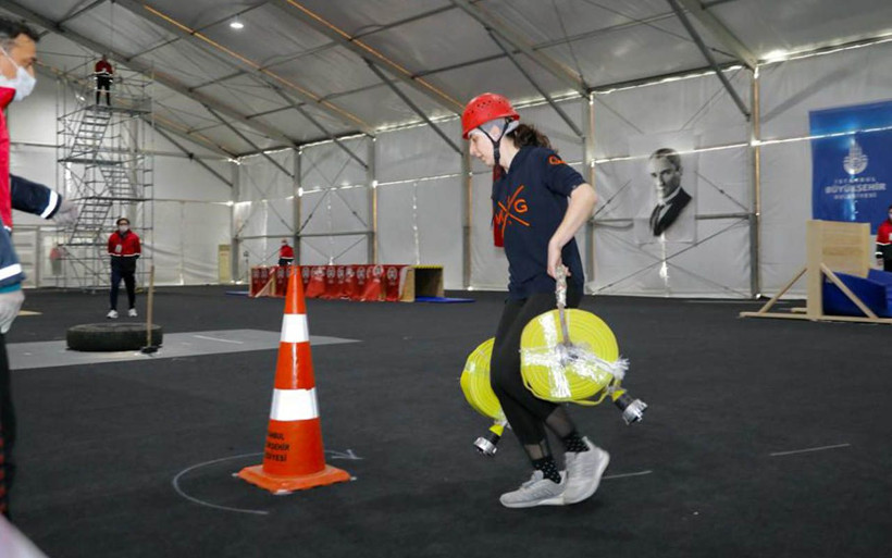 İstanbul'a 250 yeni itfaiyeci! Adaylar sınavda zorlu parkurlarla mücadele etti - Resim: 2