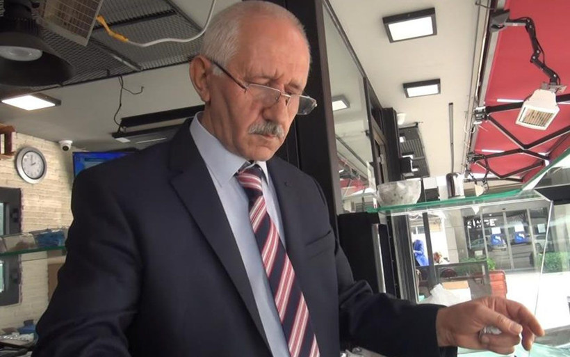 Bursa'da görenler Kemal Kılıçdaroğlu zannediyor! Aşçıyı ona benzetiyorlar - Resim: 2