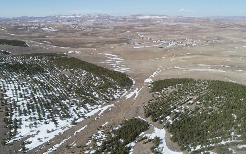 Sivas'ta 15 yıl önce yapılmıştı! Komşu köydekiler de aynısını istiyorlar - Resim: 3