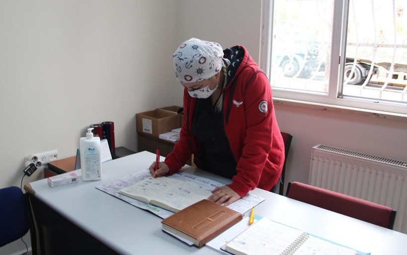 Diyarbakır'da sağlık çalışanlarına şok yaşattı! Pantolonunu indirip... - Resim: 4