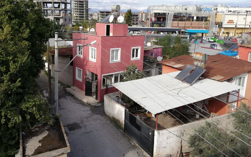 Herkes 'gizemli ev' dedi Google da öyle kabul etti! Haritalar hizmetinde gören şaşırıyor - Resim: 1