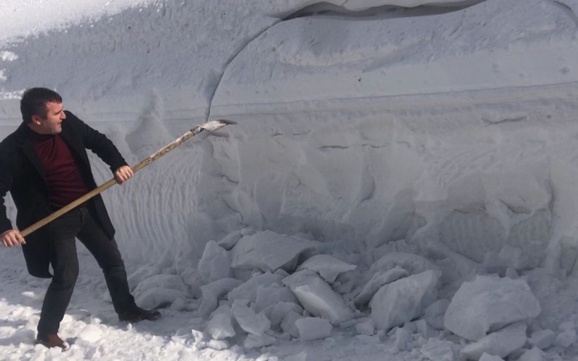 Tünel isteyen Artvinli şoförler ilginç yöntemleriyle kent halkını şaşırttı - Resim: 1
