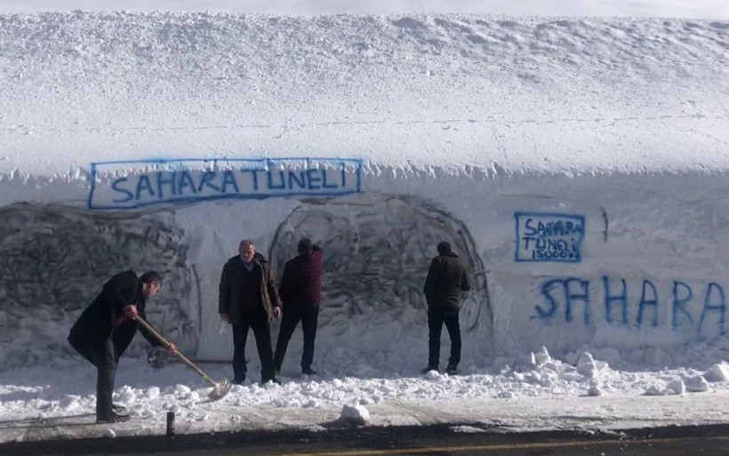 Tünel isteyen Artvinli şoförler ilginç yöntemleriyle kent halkını şaşırttı - Resim: 2