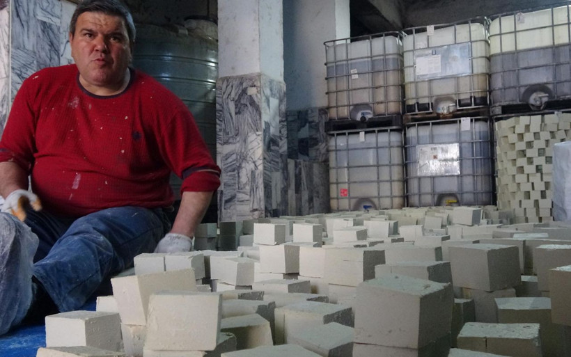 Aydın'da ata mesleğini sürdürüyor! 150 yıllık sırrı kimseye açıklamıyor - Resim: 3