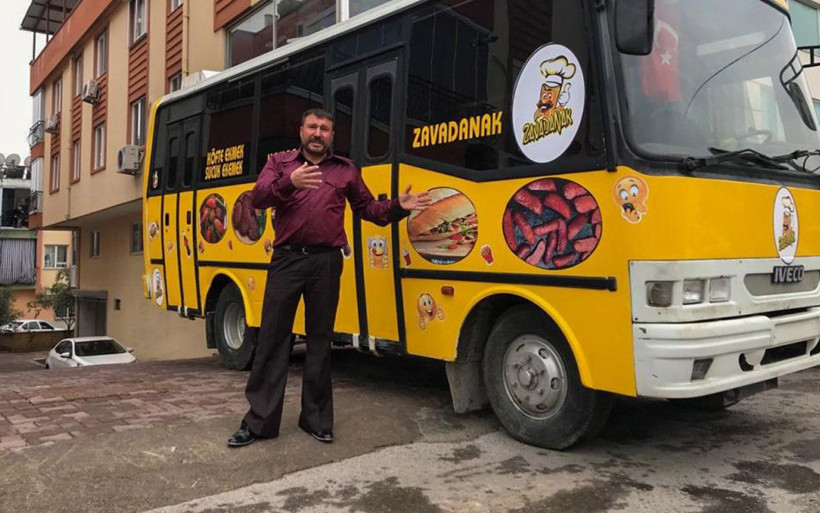 Antalya fenomeni 'Zavadanak Bekir' kokoreççi oldu: Köfteyi ye eve git yatır ol - Resim: 1