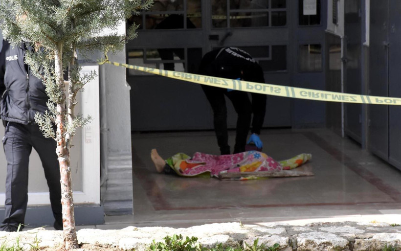 İzmir'de akademisyenleri üzen ölüm: Doç. Dr. İbrahim Gündoğan 6. kattan düşerek vefat etti - Resim: 2