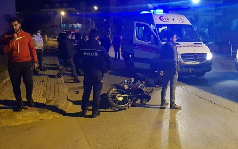 Antalya'da Rabia'nın katili kocasına adliye önünde arkadaşları destek çıktı - Resim: 3