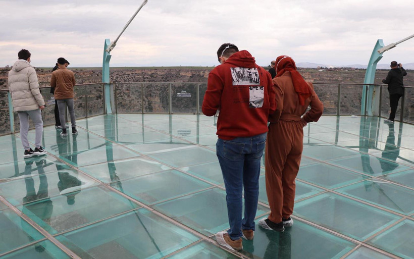 Dünyada ikinci sırada! Uşak'ta kanyondaki terasta yürümek cesaret istiyor - Resim: 2