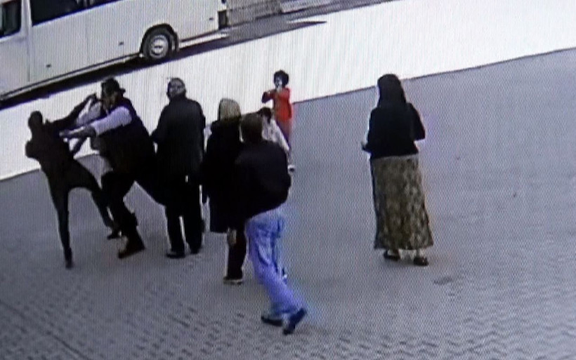 Kahramanmaraş'ta kadın öğretmen kalemle saldırdı! Karakolda karşılaşınca gözü döndü - Resim: 3