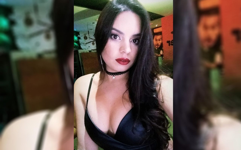 Havuz partisinde bikinisi düştü sonrası korkunç! 'Bilerek yaptın' deyip... - Resim: 2