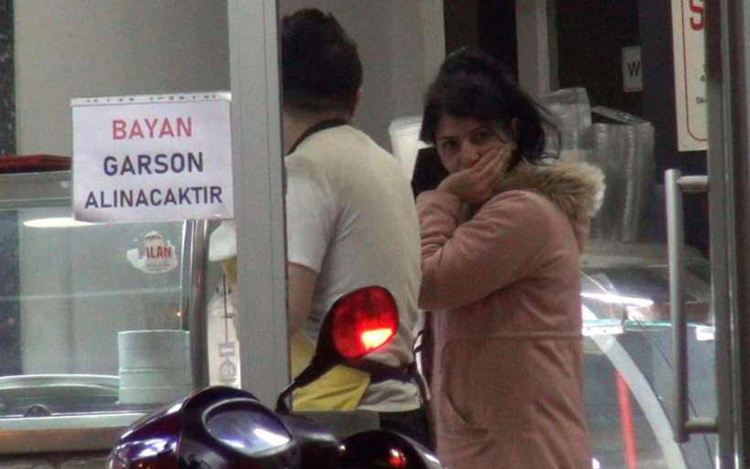 Bursa'da kanlı çarşaf ve bıçakla ölüm tehdidi! Kızıyla birlikte yaşayan kadına not bıraktılar - Resim: 3